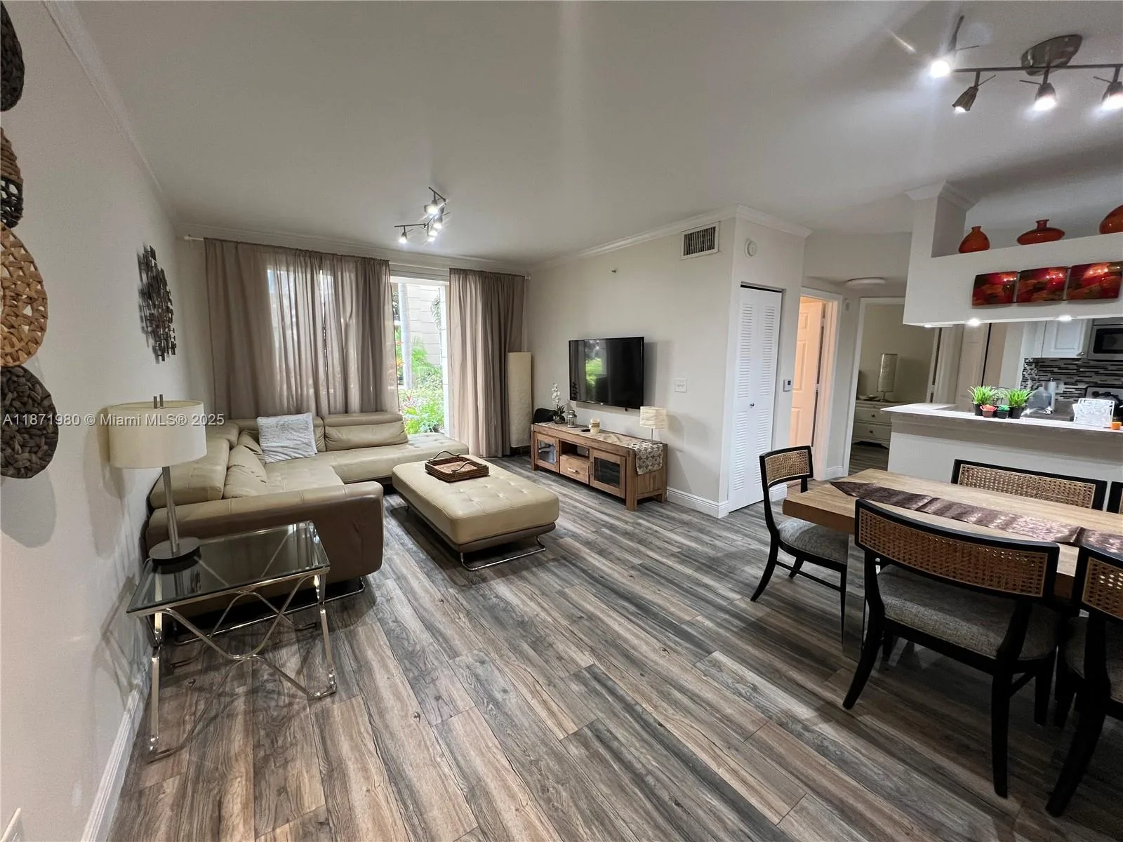 17100 N Bay Rd # 1109, Sunny Isles Beach, FL 33160