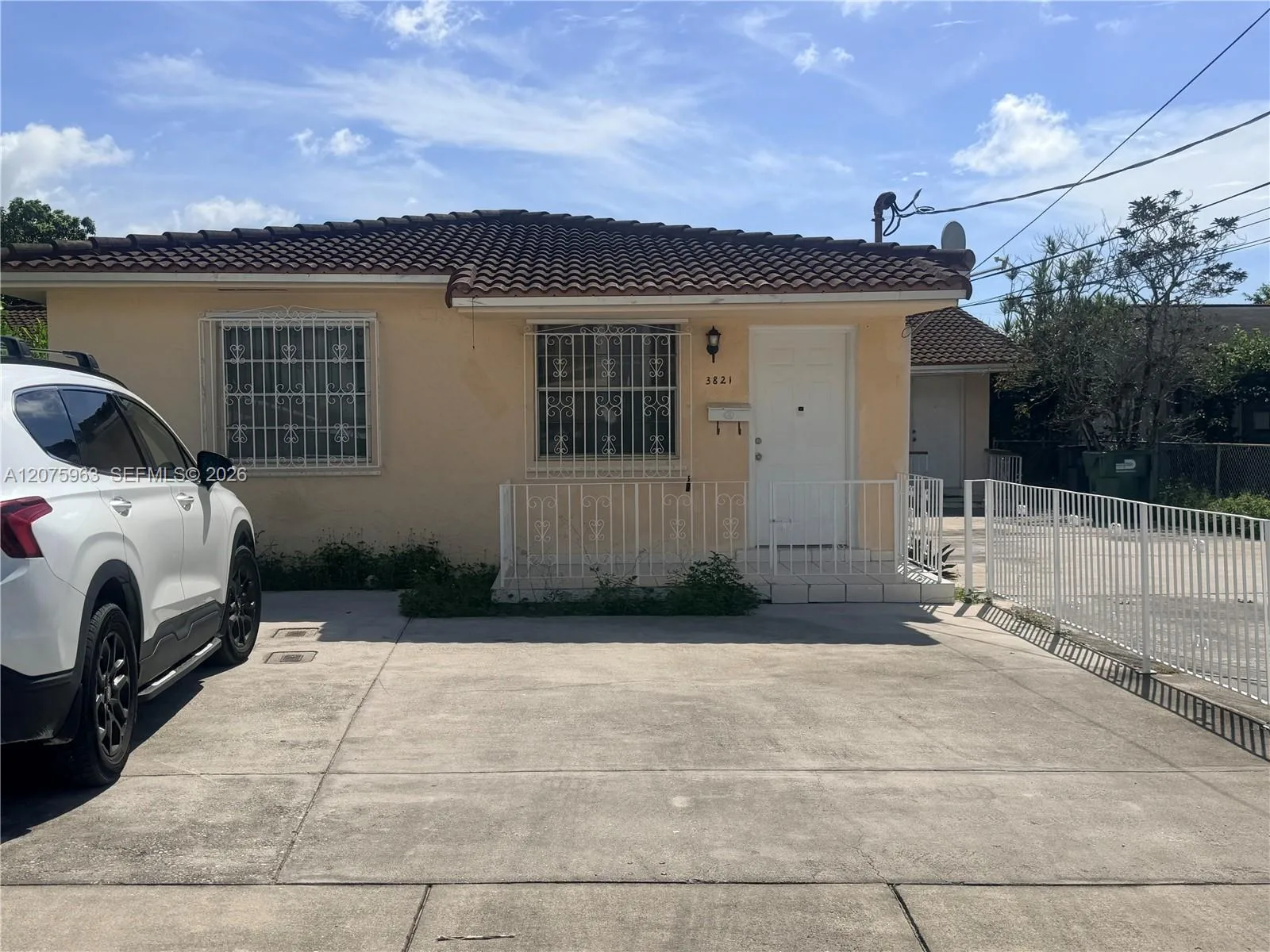 3821 SW 89th Ct # Front, Miami, FL 33165