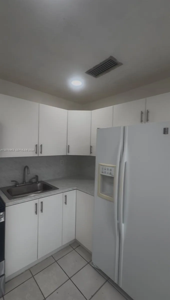 3821 SW 89th Ct # Front, Miami, FL 33165 photo 6