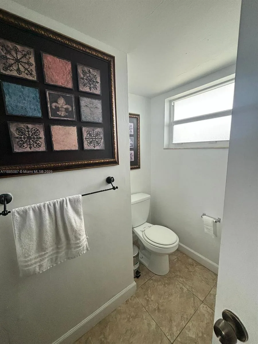 1780 NE 191st St # 803-2, Miami, FL 33179 photo 5
