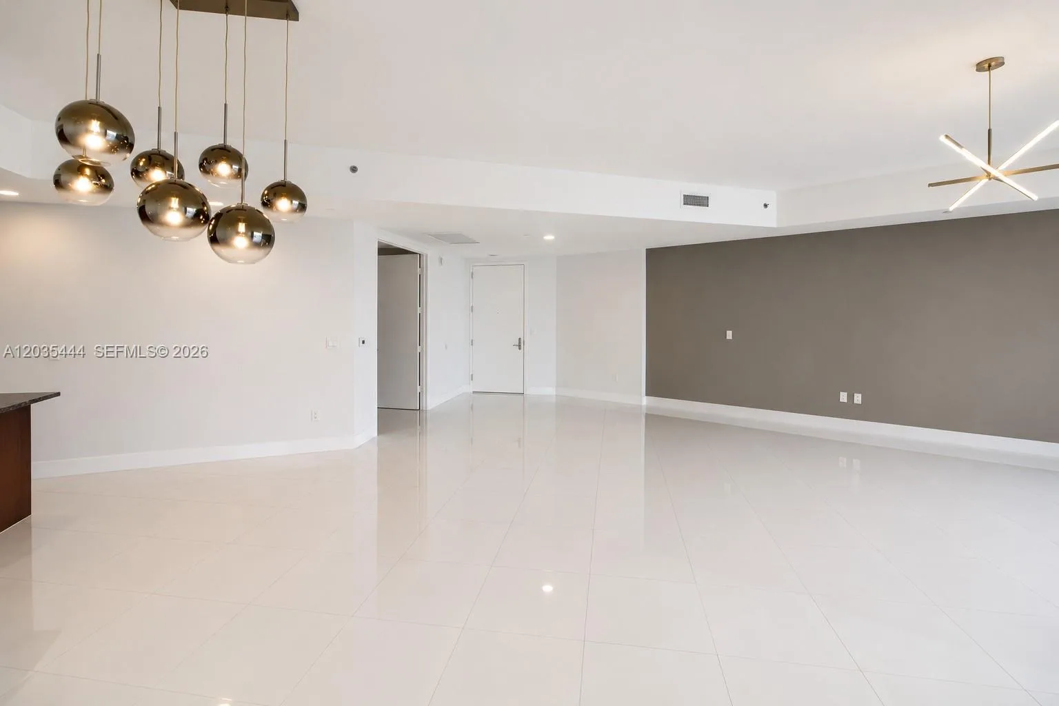 15901 Collins Ave # 403, Sunny Isles Beach, FL 33160