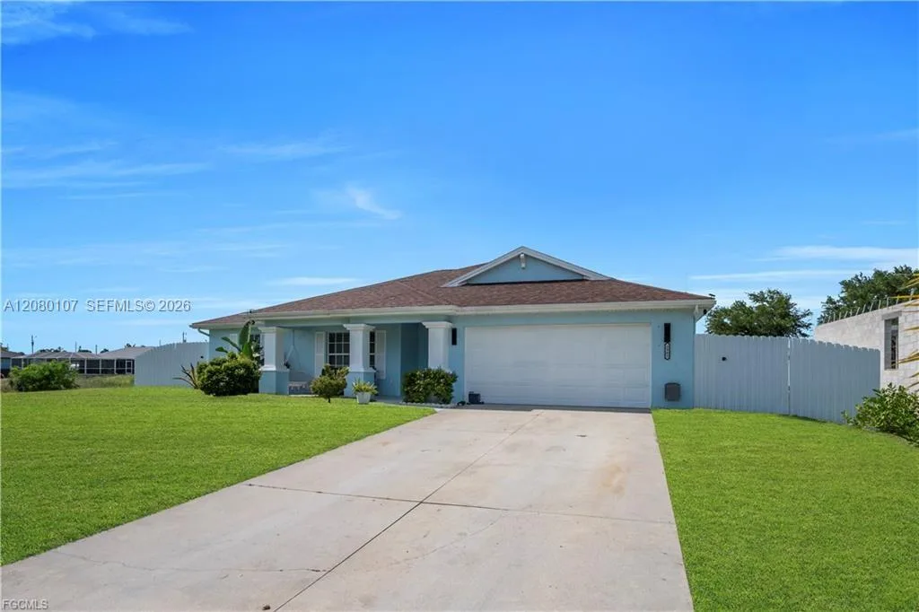 3902 3RD ST SW, Lehigh Acres, FL 33976