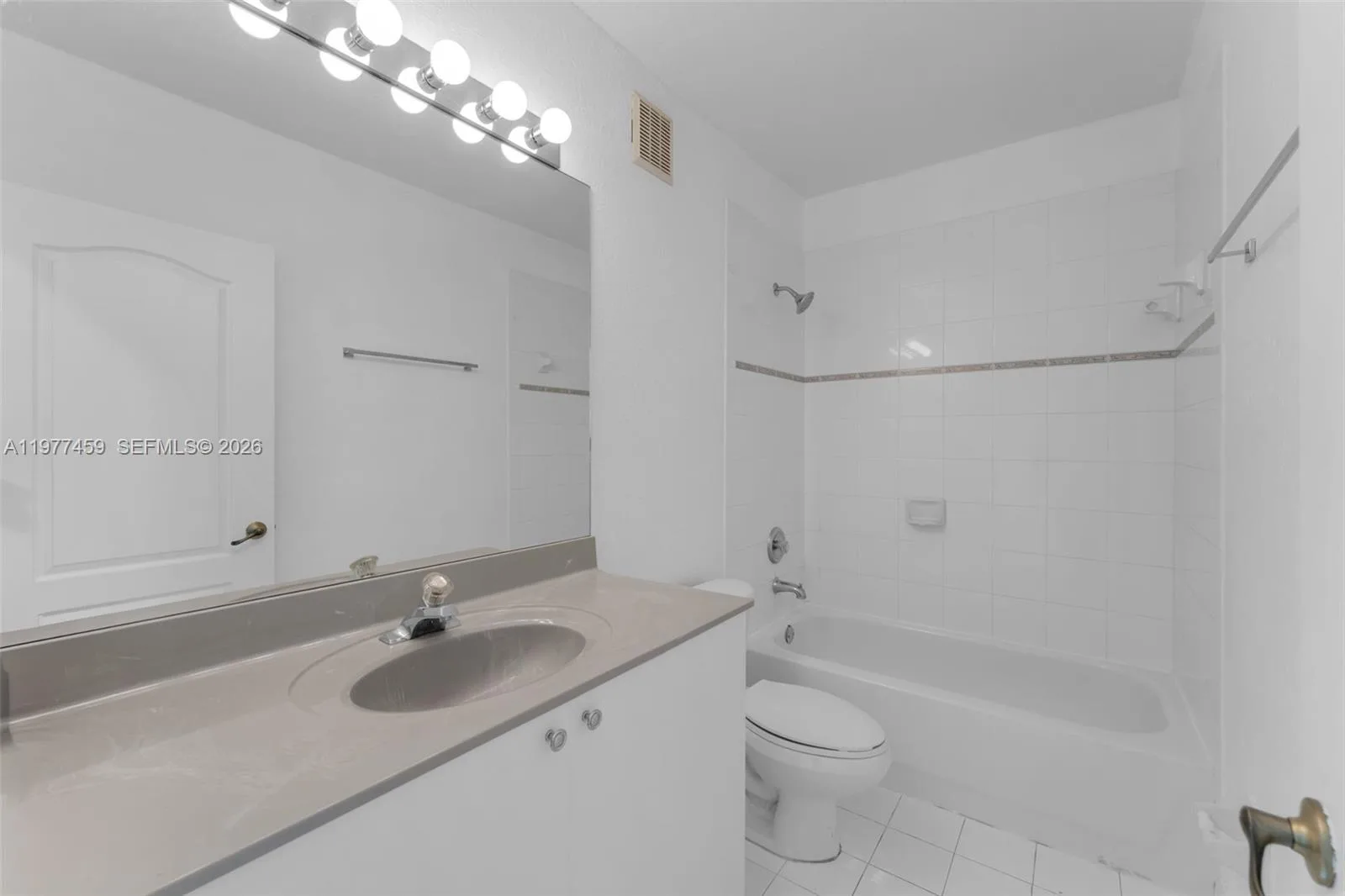 17040 SW 137th Pl, Miami, FL 33177 photo 9