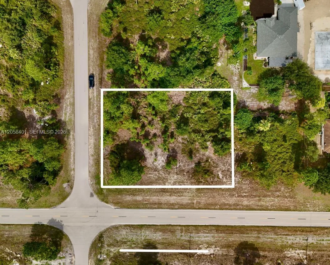 1041 COLUMBUS BLVD, Lehigh Acres, FL 33974