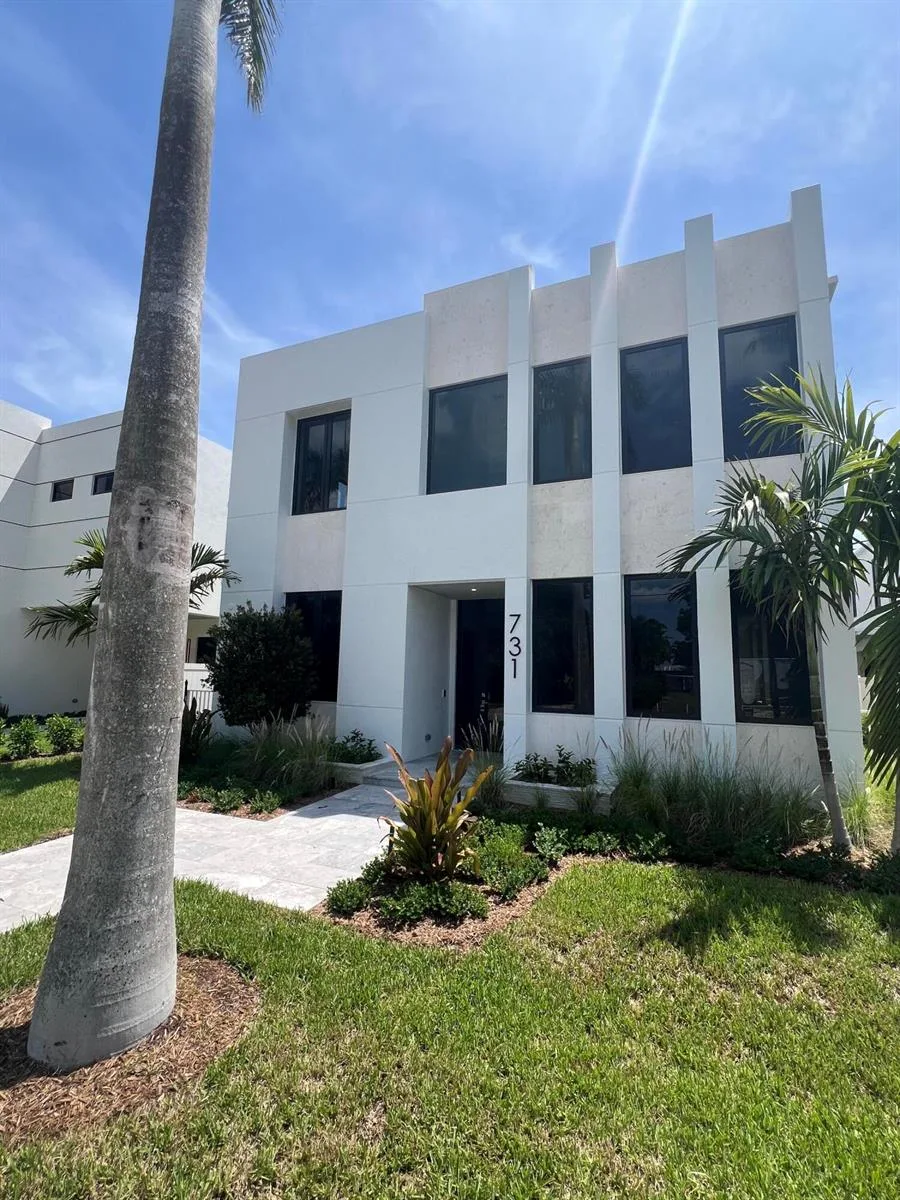 731 SE 4TH Avenue, Delray Beach, FL 33483