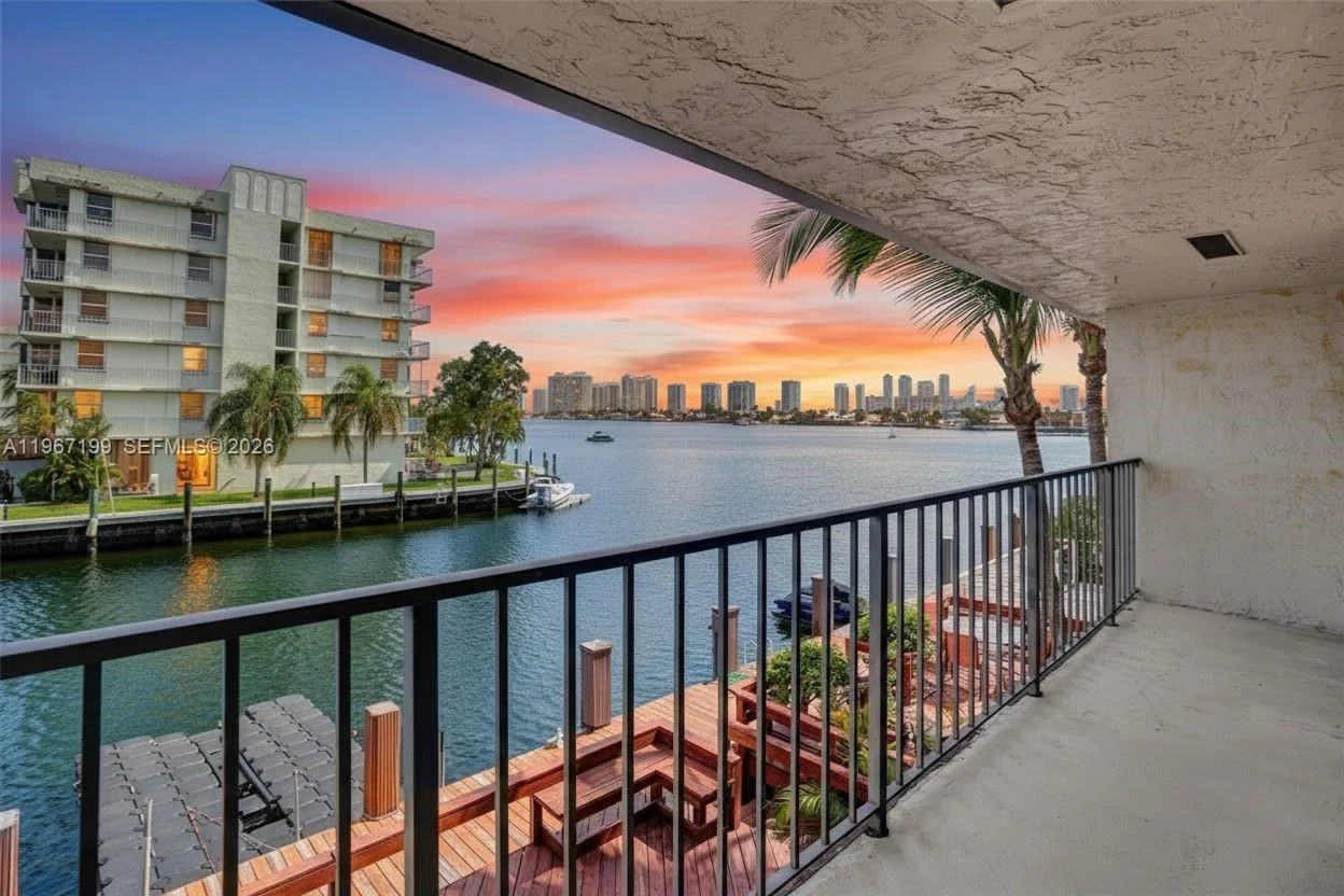 2689 NE 165th St # 56, North Miami Beach, FL 33160