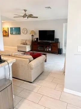 2123 NE 6th Ave, Cape Coral, FL 33909 photo 9