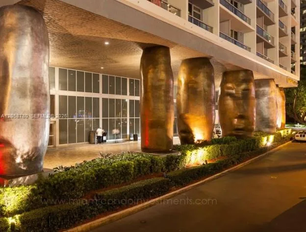 475 Brickell Ave # 3710, Miami, FL 33131 photo 3