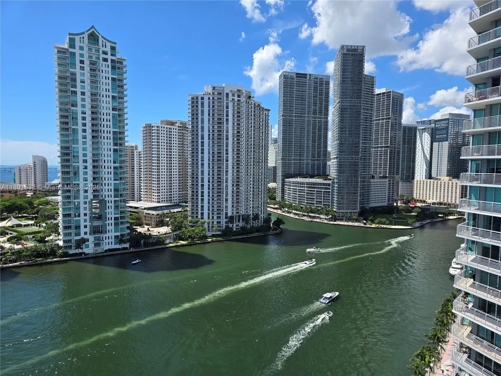 335 S Biscayne Blvd # 2105, Miami, FL 33131