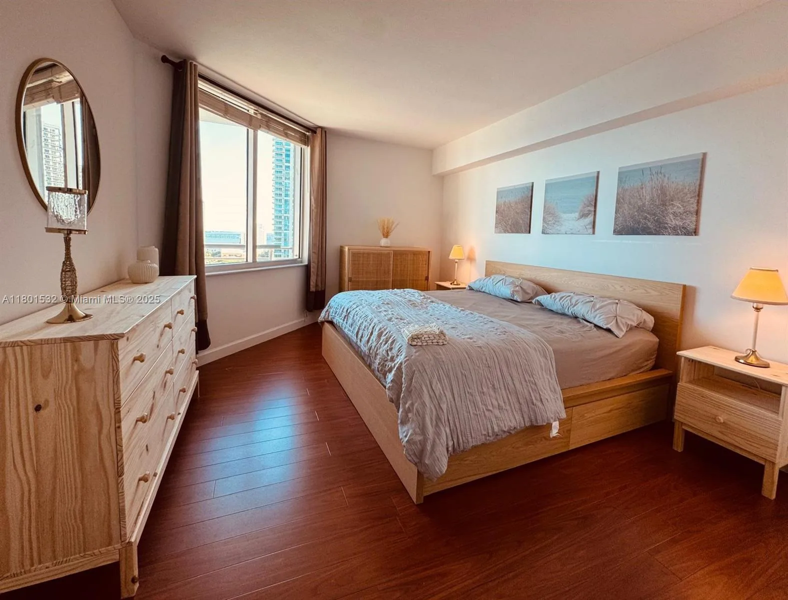 335 S Biscayne Blvd # 2105, Miami, FL 33131 photo 2