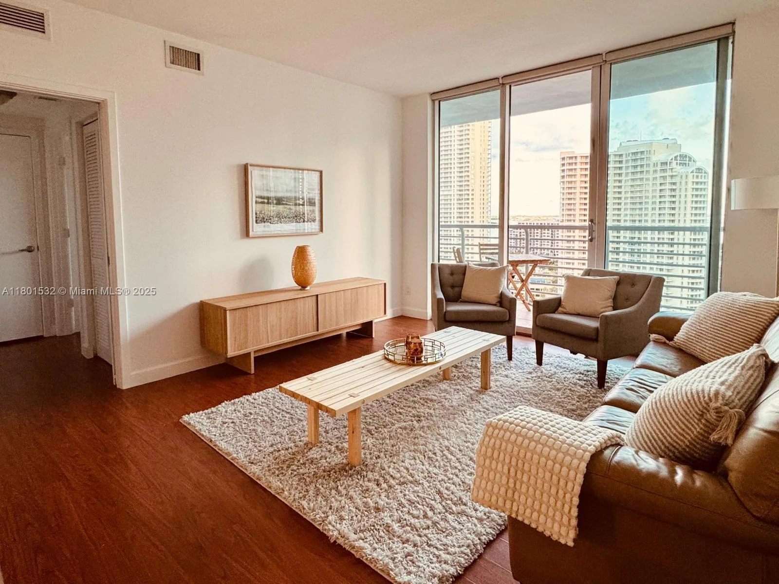 335 S Biscayne Blvd # 2105, Miami, FL 33131 photo 5