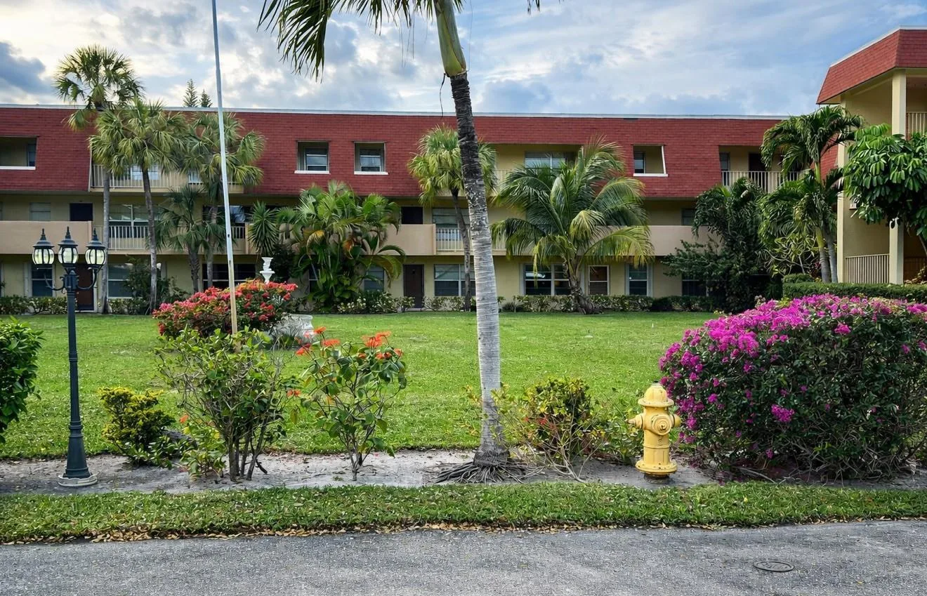 3081 NW 47TH Terrace # 107, Lauderdale Lakes, FL 33313