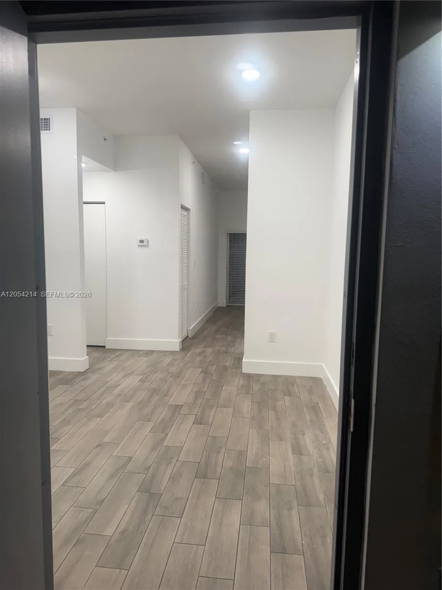 486 E 30th St # 101, Hialeah, FL 33013