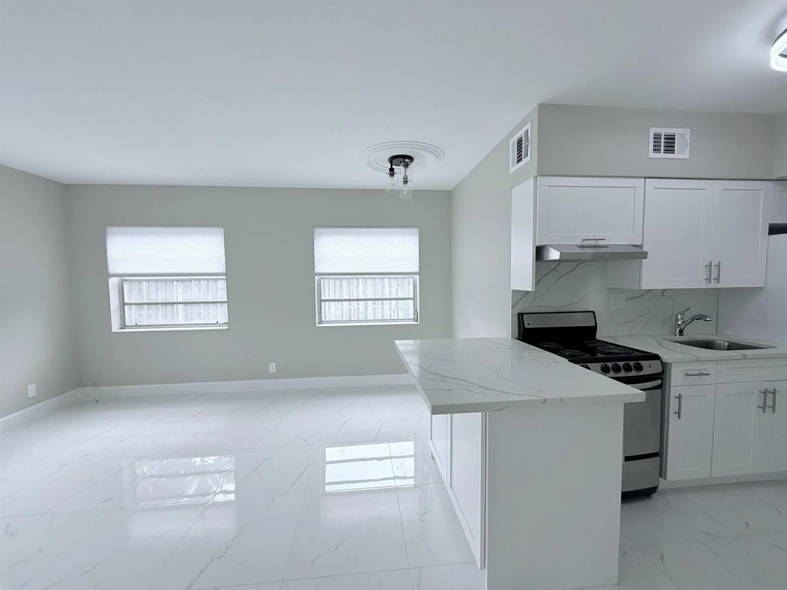 2725 Middle River Drive # 7, Fort Lauderdale, FL 33306 photo 2