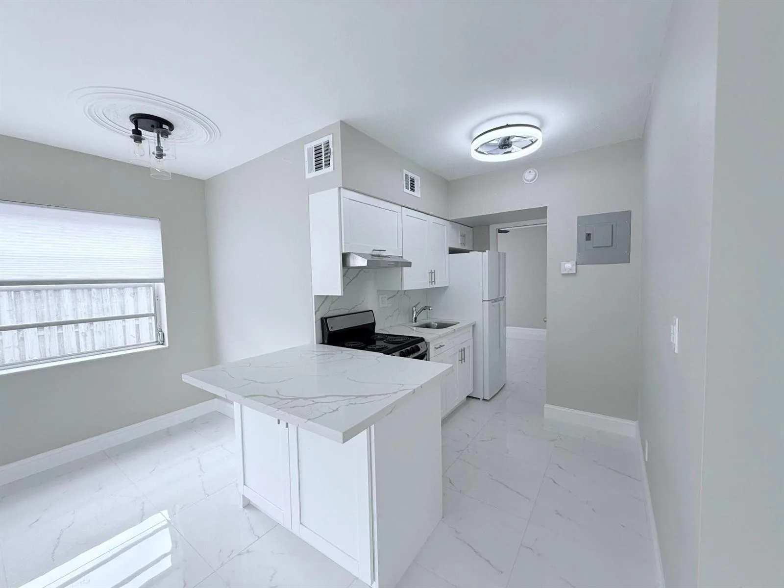 2725 Middle River Drive # 7, Fort Lauderdale, FL 33306 photo 4