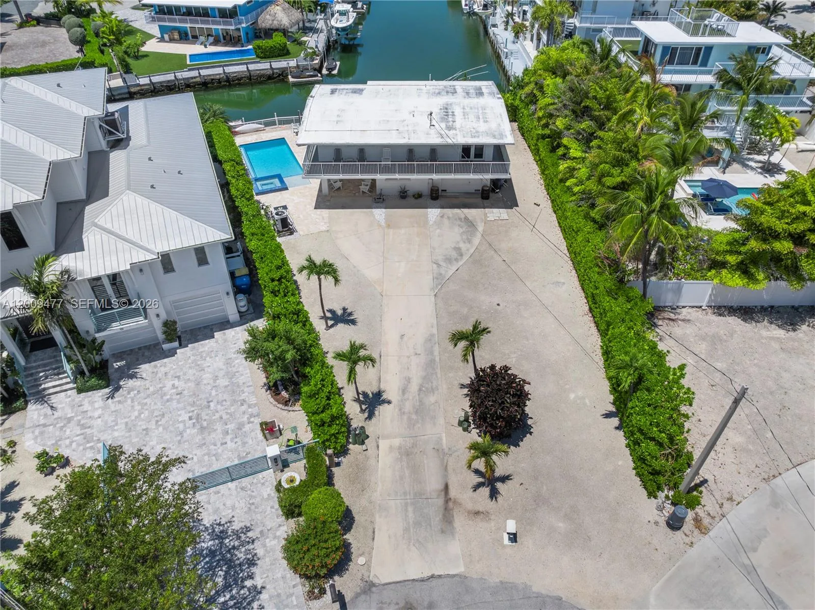 200 Plantation Shores Dr, Tavernier, FL 33070
