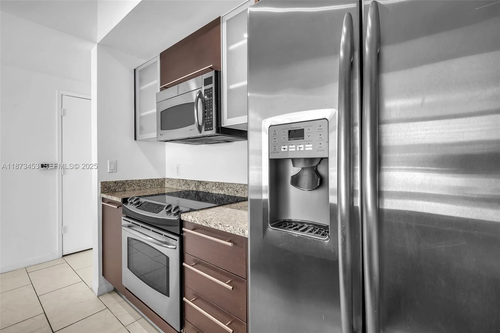 951 Brickell Ave # 2010, Miami, FL 33131 photo 13