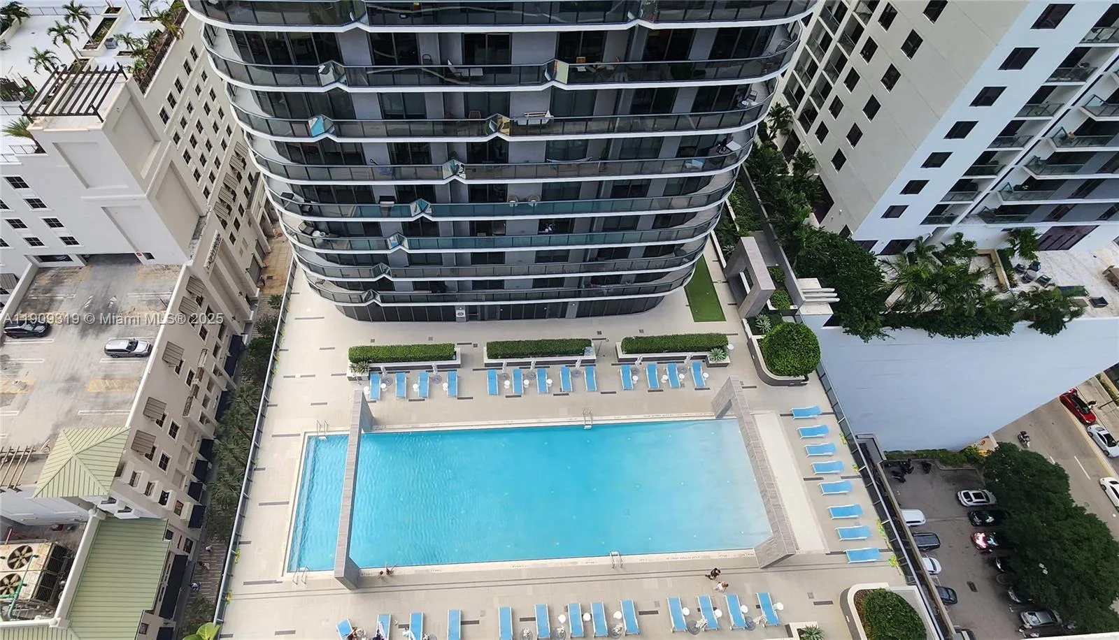 45 SW 9th St # 2207, Miami, FL 33130 photo 13