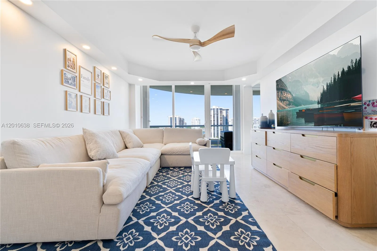 7000 Island Blvd # 1402, Aventura, FL 33160 photo 3