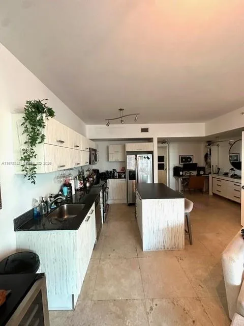 350 S Miami Ave # 2110, Miami, FL 33130 photo 6