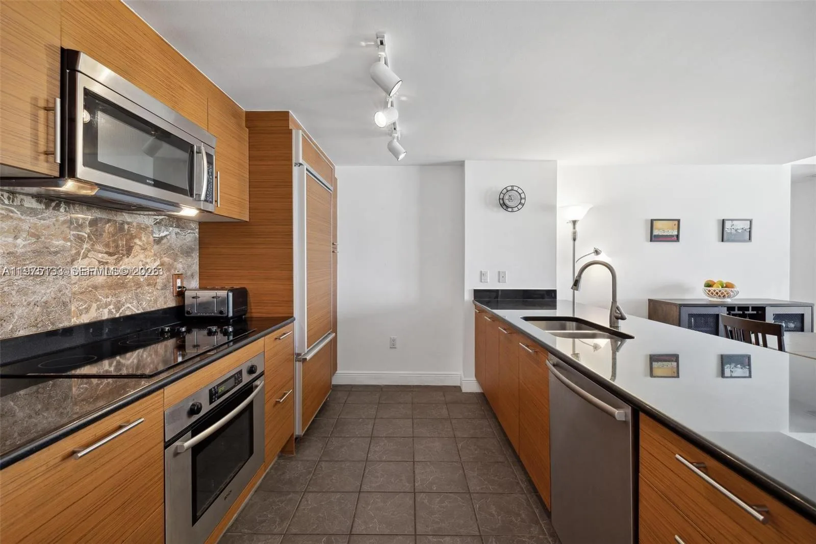 50 Biscayne Blvd # 2111, Miami, FL 33132 photo 10
