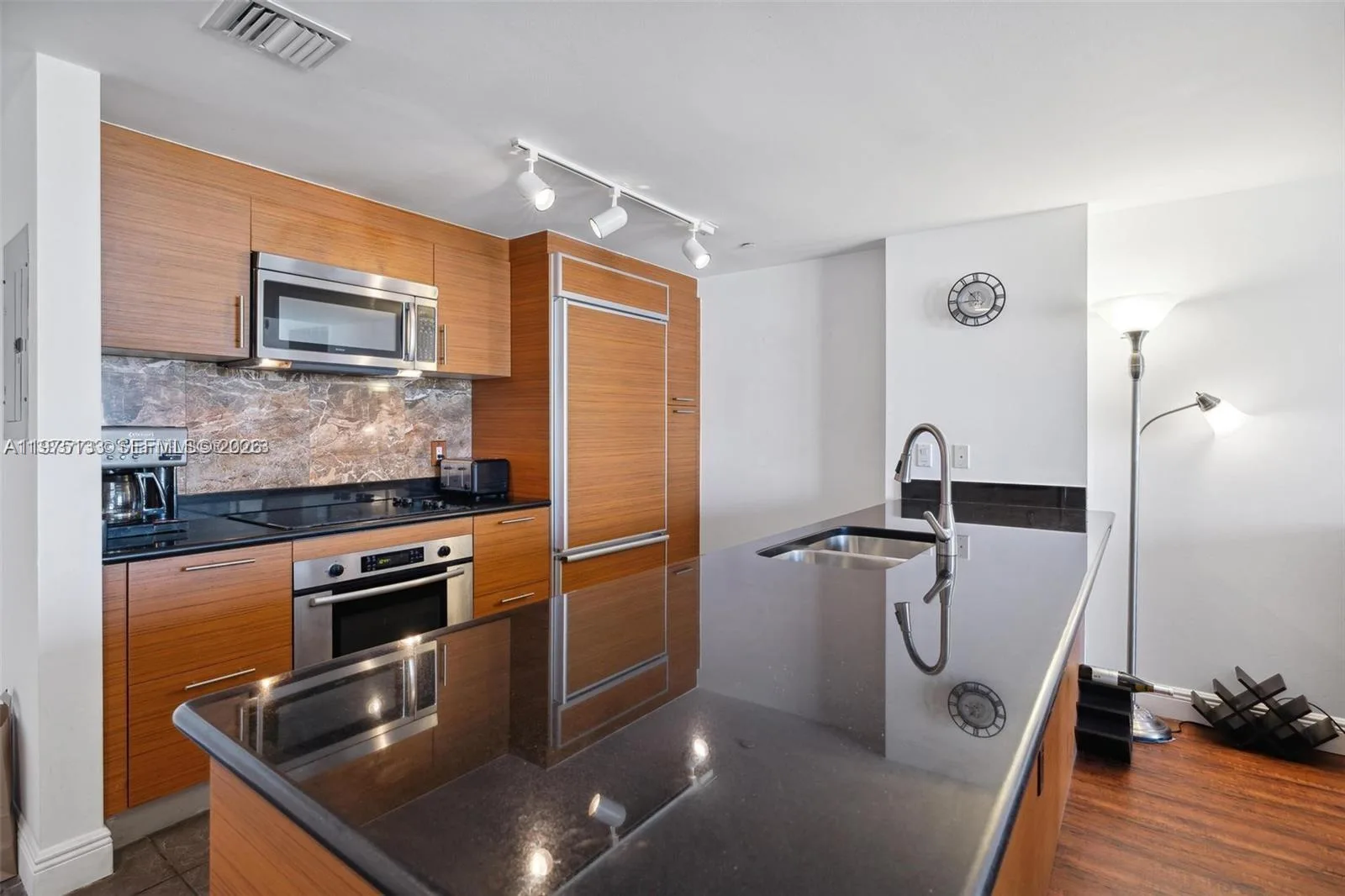 50 Biscayne Blvd # 2111, Miami, FL 33132 photo 11