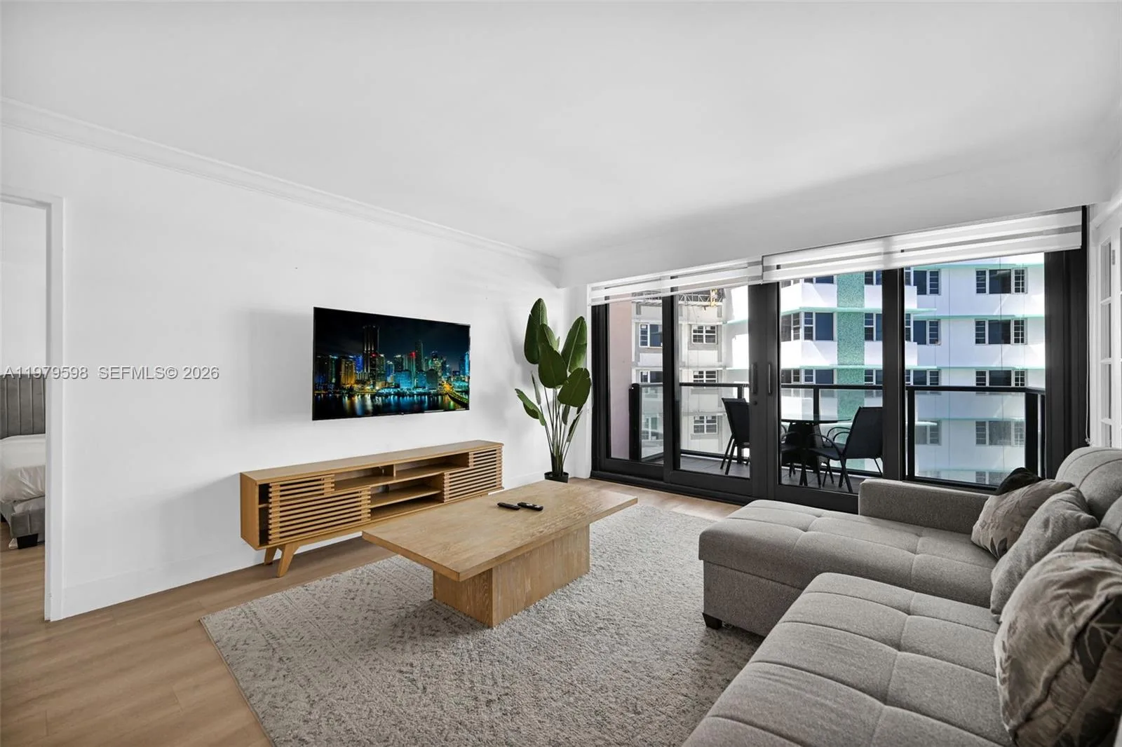 5225 Collins Ave # 1214, Miami Beach, FL 33140 photo 11