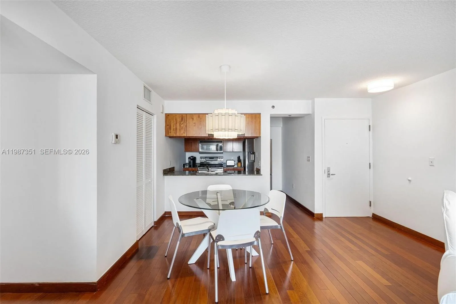 1200 Brickell Bay Dr # 2824, Miami, FL 33131 photo 8