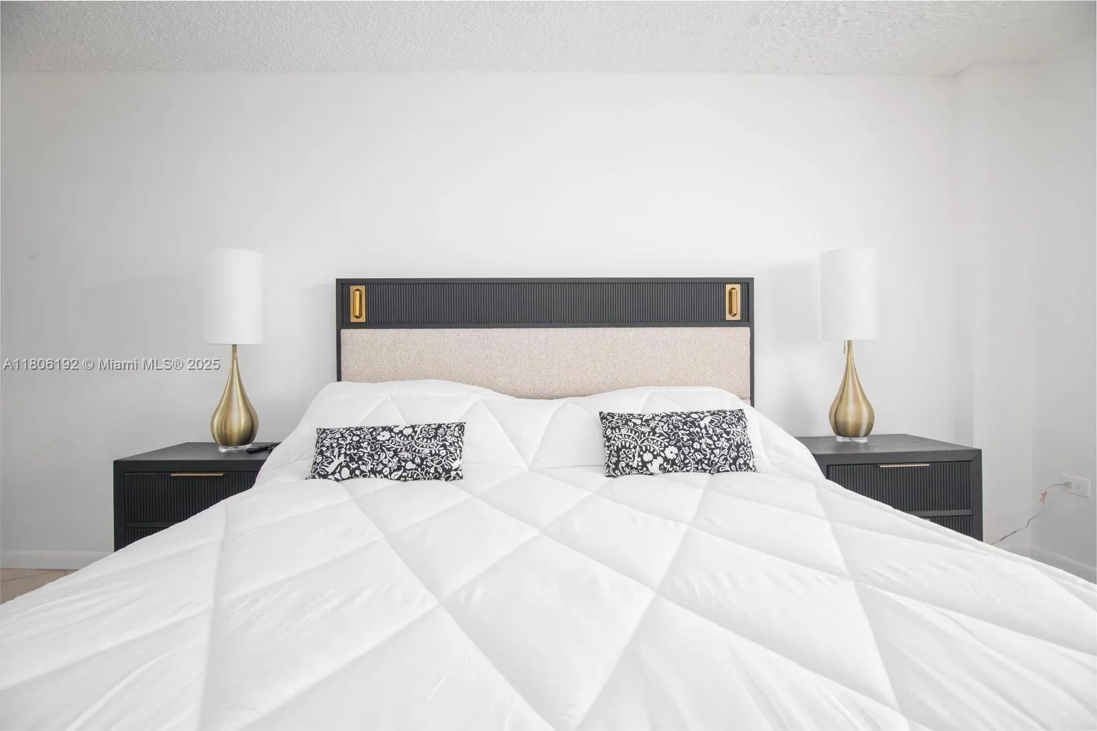 5555 Collins Ave # 14U, Miami Beach, FL 33140 photo 10