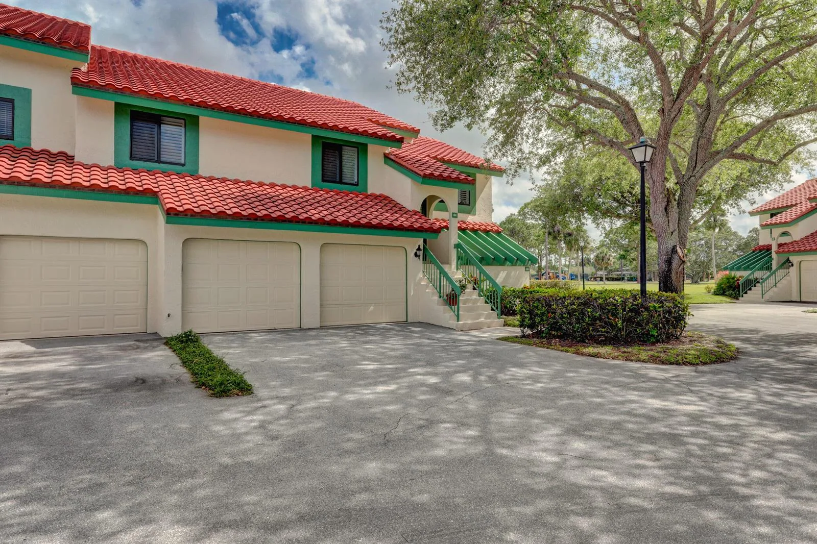 6 Lexington Lane E # D, Palm Beach Gardens, FL 33418 photo 2