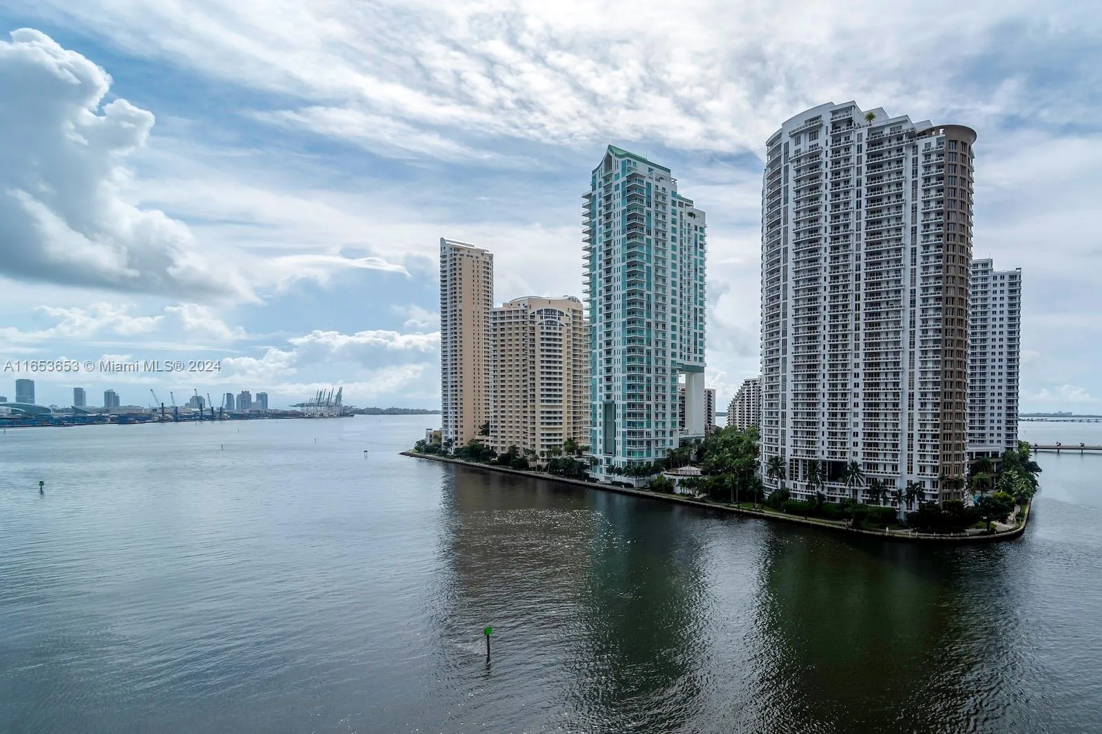 300 Biscayne Blvd Way # 902, Miami, FL 33131 photo 4