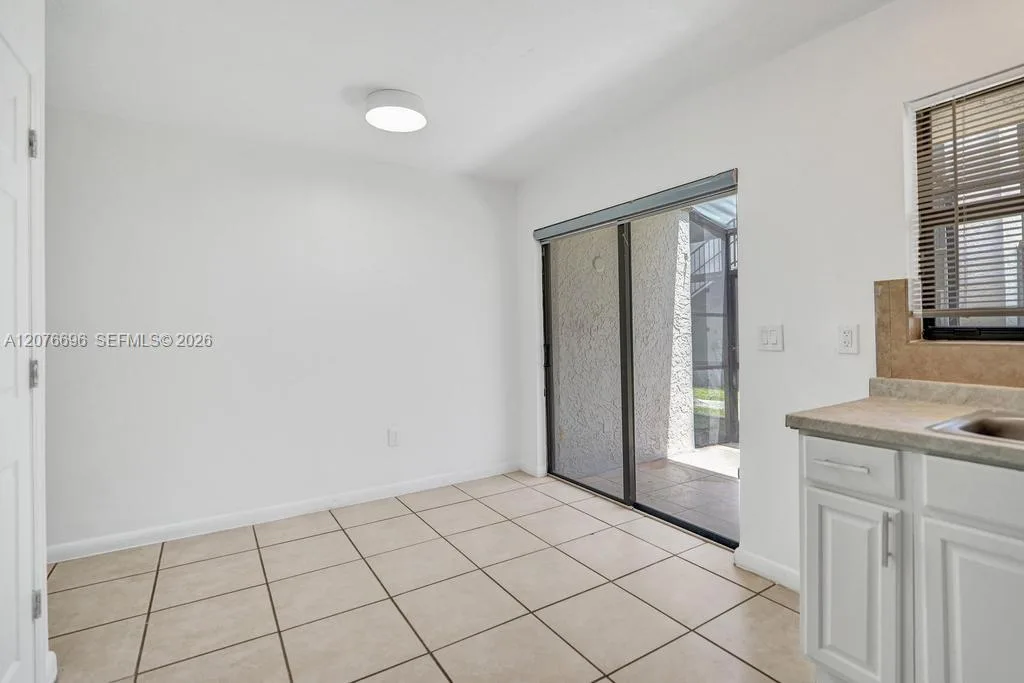 4511 Treehouse Ln # B, Tamarac, FL 33319 photo 7