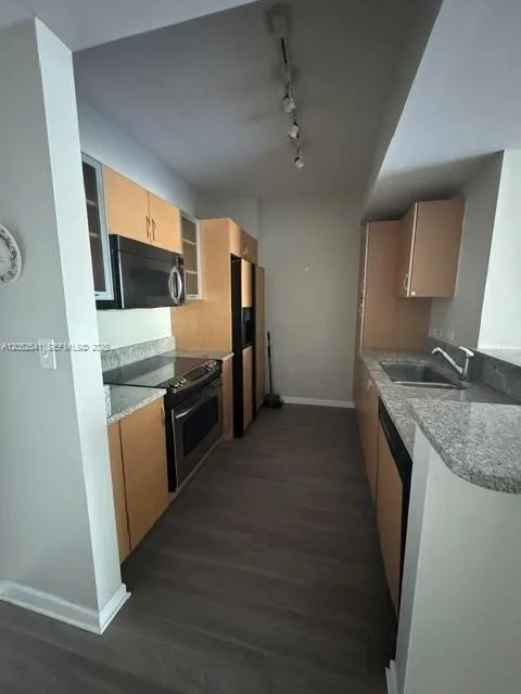 18800 NE 29th Ave # 329, Aventura, FL 33180 photo 12