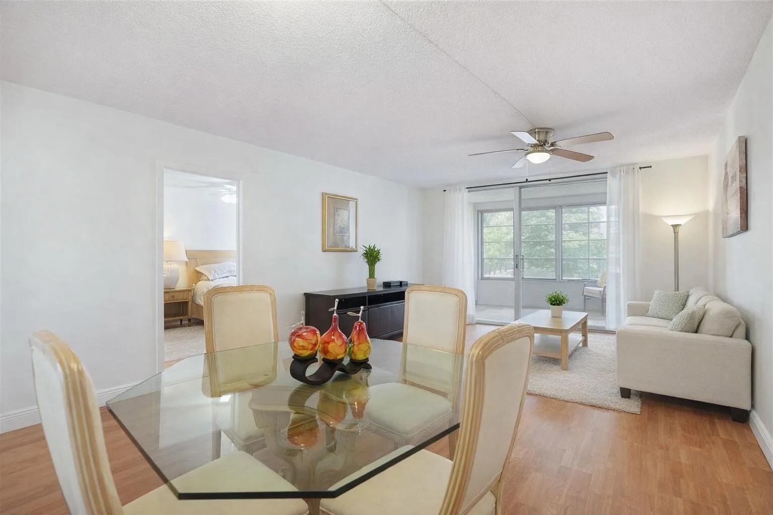 2650 NW 49th Avenue # 320, Lauderdale Lakes, FL 33313
