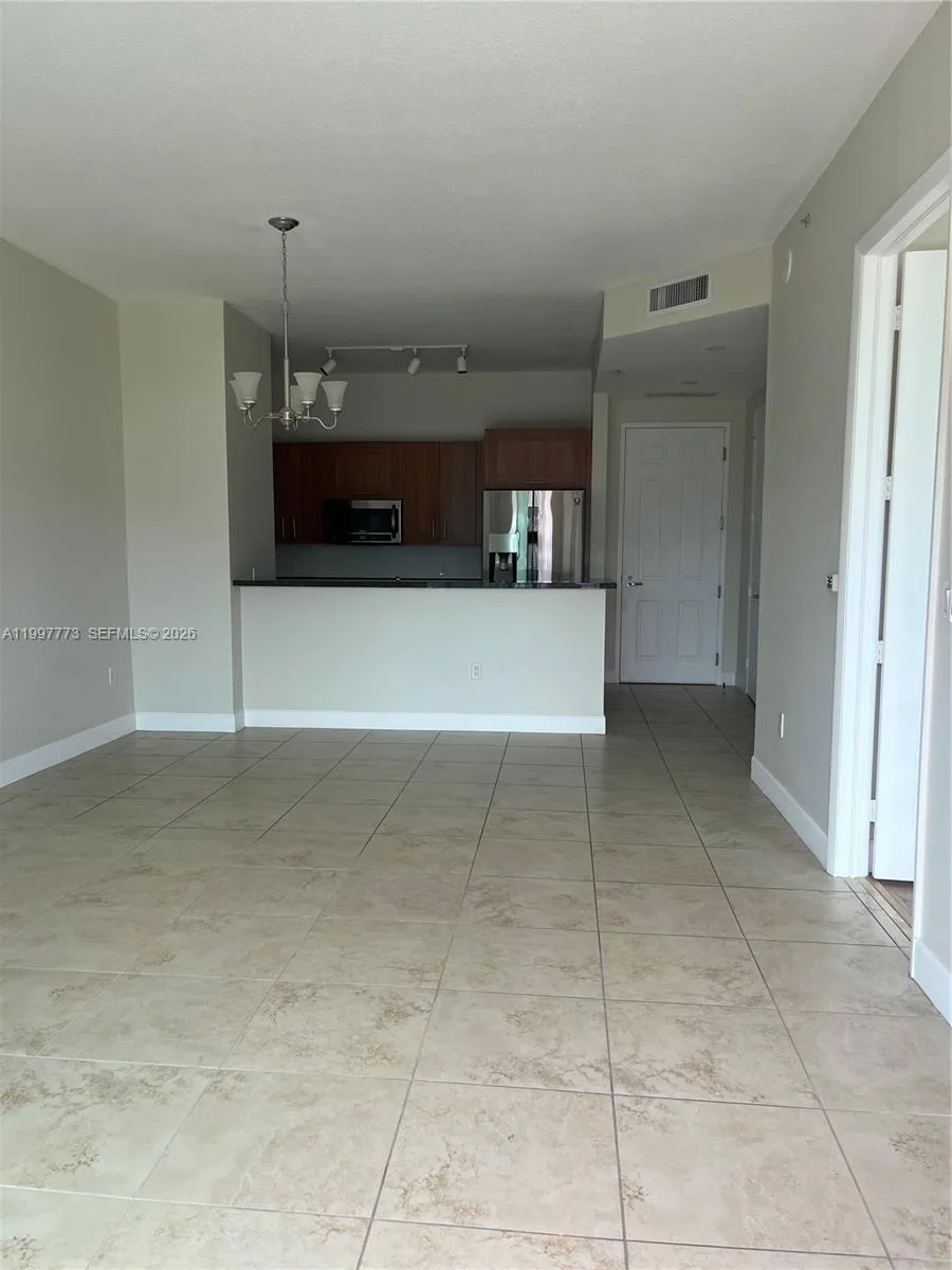 1300 Ponce De Leon Blvd # 1108, Coral Gables, FL 33134