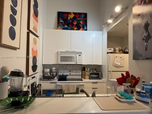 540 Brickell Key Dr # 505, Miami, FL 33131 photo 11