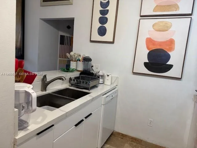540 Brickell Key Dr # 505, Miami, FL 33131 photo 9