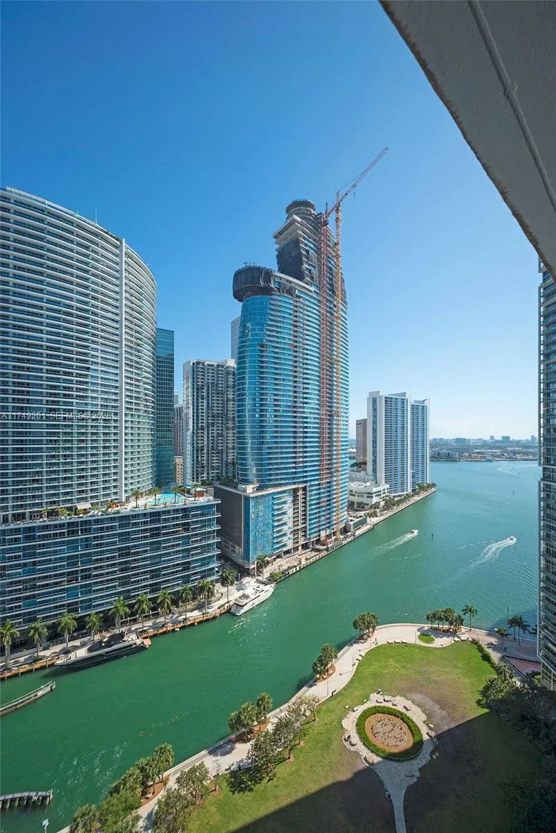 485 Brickell Ave # 2603, Miami, FL 33131 photo 3