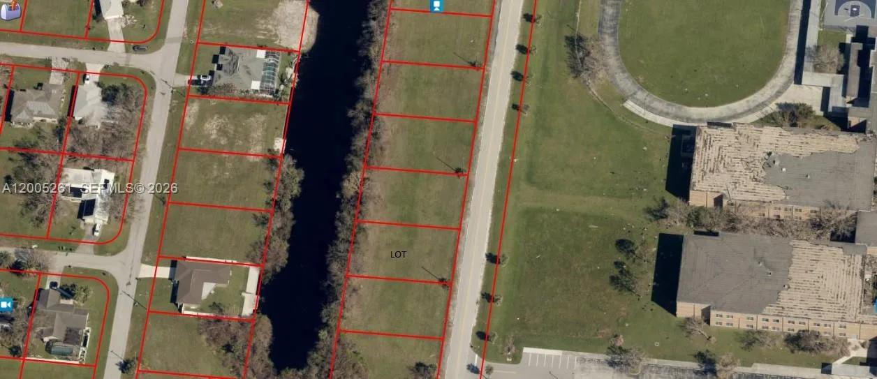 1702 NE 10th PL, Cape Coral, FL 33909 photo 3