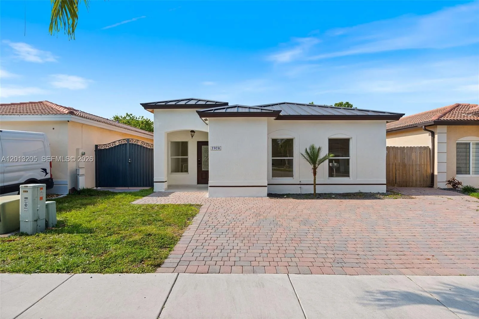 7978 NW 200th St, Hialeah, FL 33015 photo 2