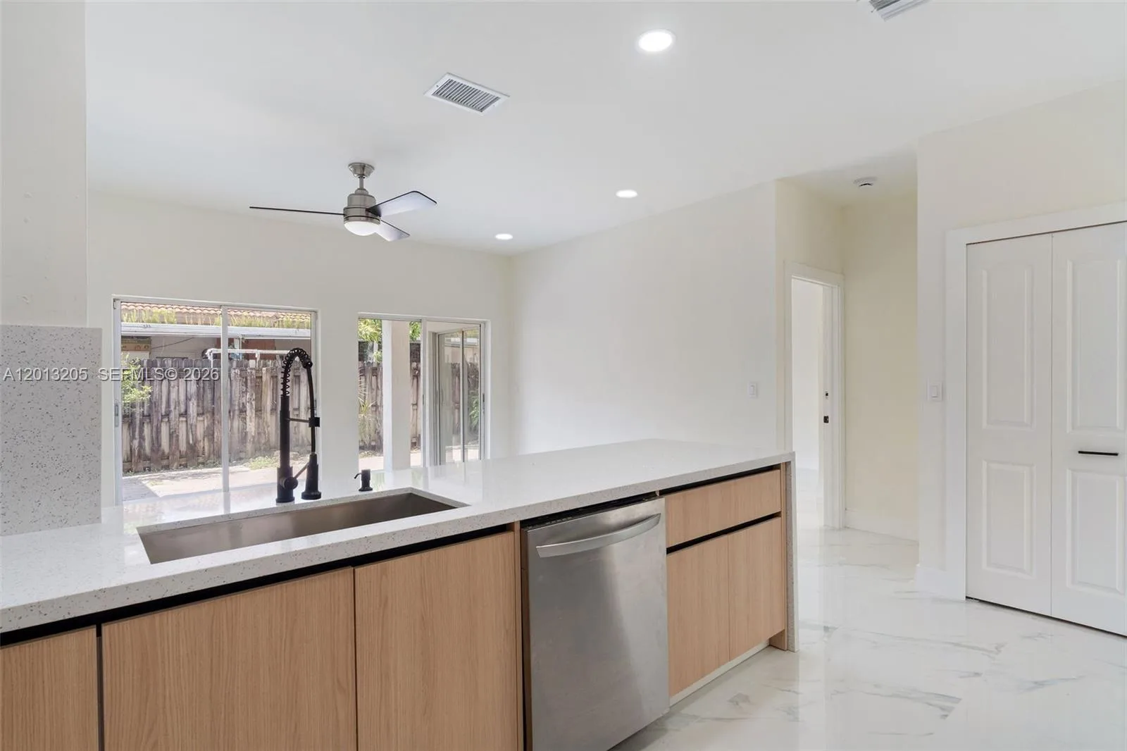 7978 NW 200th St, Hialeah, FL 33015 photo 5