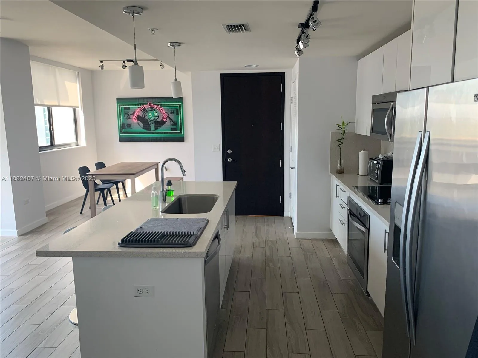999 SW 1st Ave # 1703, Miami, FL 33130 photo 2
