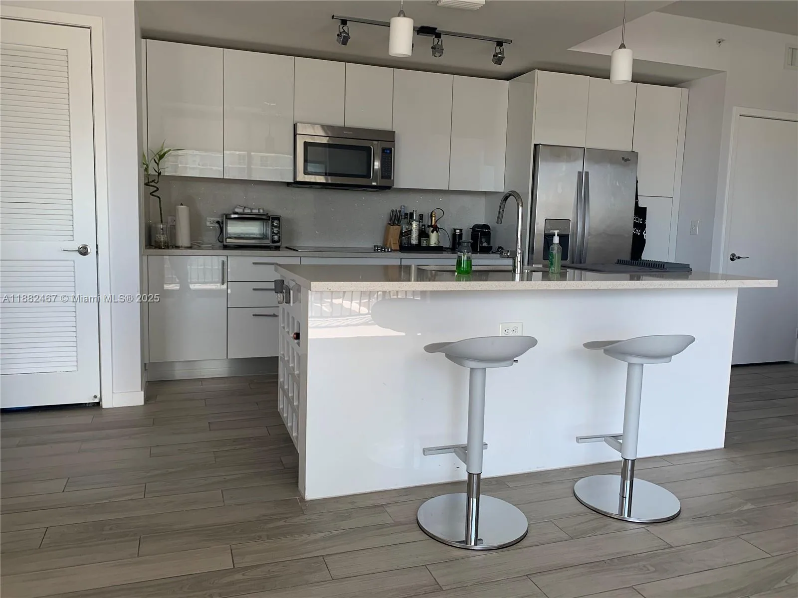 999 SW 1st Ave # 1703, Miami, FL 33130 photo 4