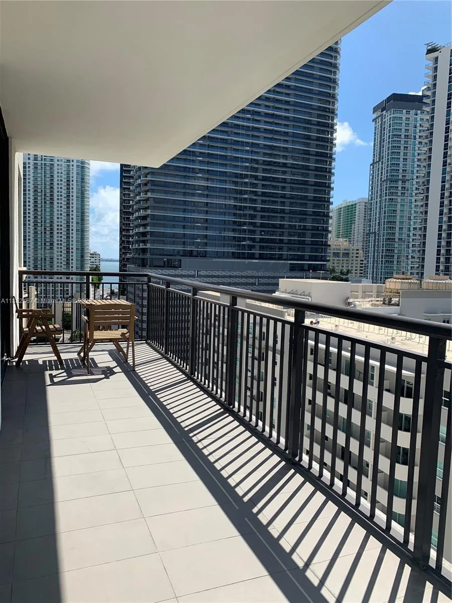 999 SW 1st Ave # 1703, Miami, FL 33130 photo 9