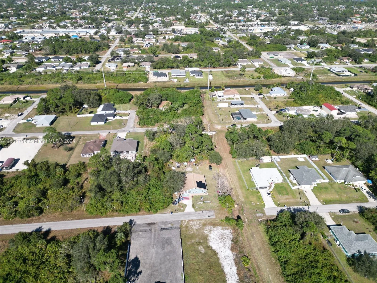 2915 1st ST SW, Lehigh Acres, FL 33976 photo 4