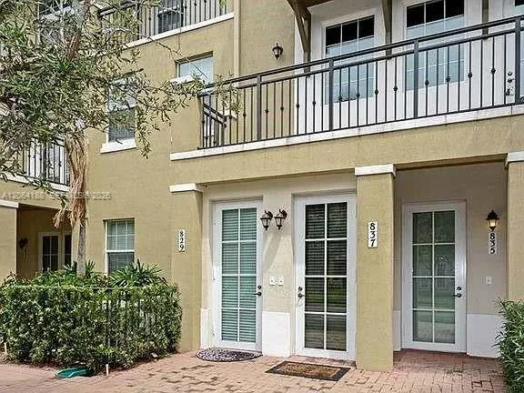 837 SW 147th Ave # 1410, Pembroke Pines, FL 33027 photo 3