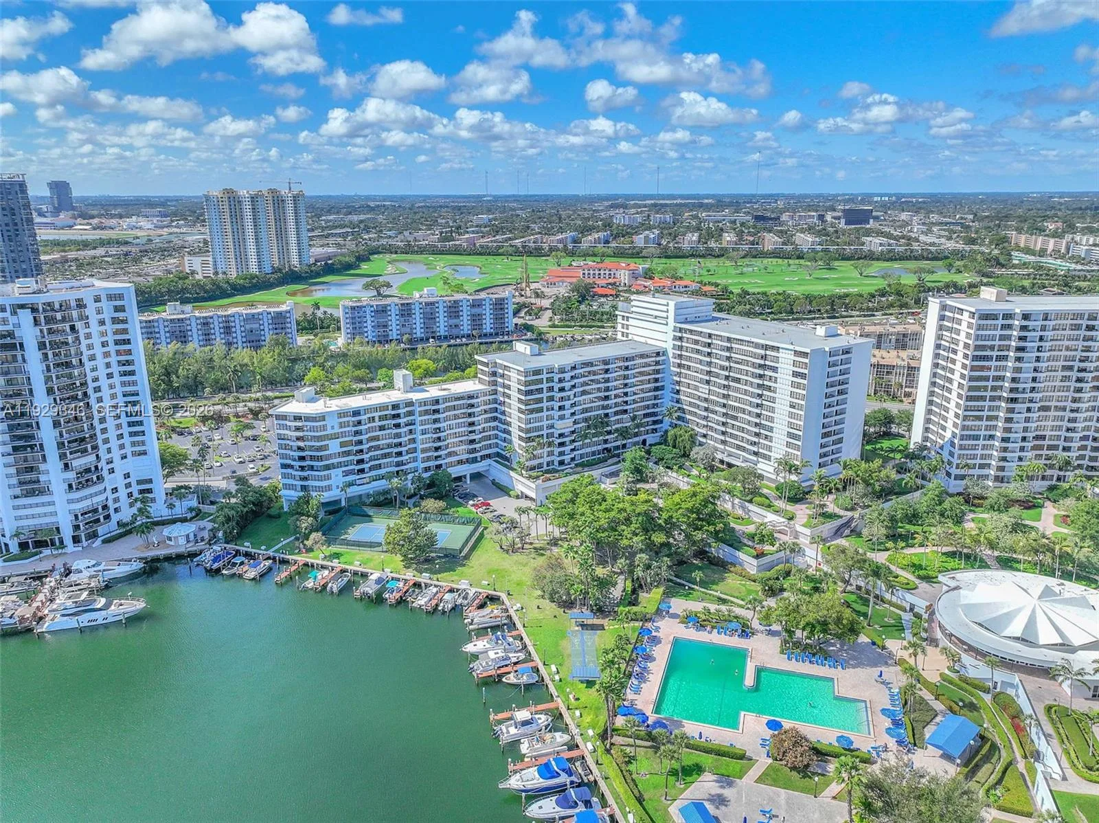500 Three Islands Blvd # 816, Hallandale Beach, FL 33009