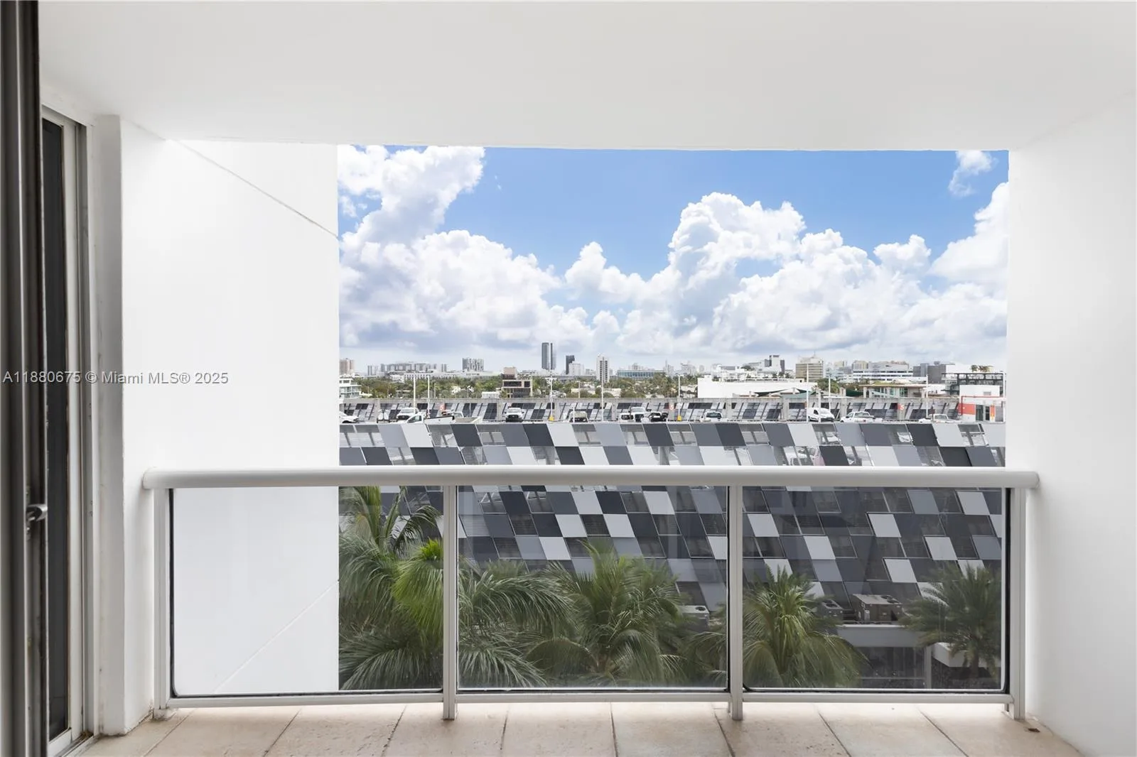 1800 Sunset Harbour Dr # 815, Miami Beach, FL 33139 photo 2