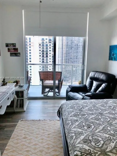 1111 SW 1st Ave # 3225, Miami, FL 33130 photo 10
