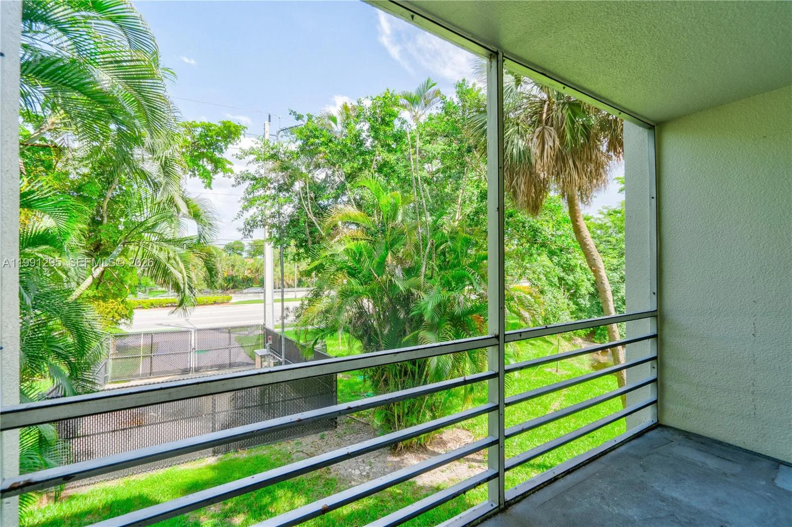 4205 N University Dr # 205, Sunrise, FL 33351